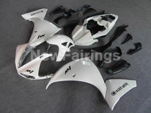 Carica l&#39;immagine nel visualizzatore di Gallery, All White Factory Style - YZF-R1 09-11 Fairing Kit