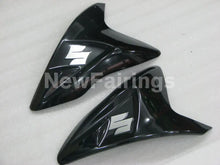 Carica l&#39;immagine nel visualizzatore di Gallery, Black and White Red Factory Style - GSX-R600 11-24 Fairing