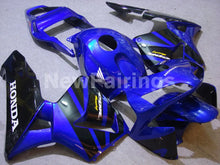 Carica l&#39;immagine nel visualizzatore di Gallery, Black and Deep Blue Factory Style - CBR600RR 03-04 Fairing