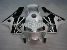 Carica l&#39;immagine nel visualizzatore di Gallery, Black and Pearl White Factory Style - CBR600RR 05-06 Fairing