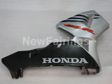 Carica l&#39;immagine nel visualizzatore di Gallery, Black and Silver Factory Style - CBR600RR 05-06 Fairing Kit