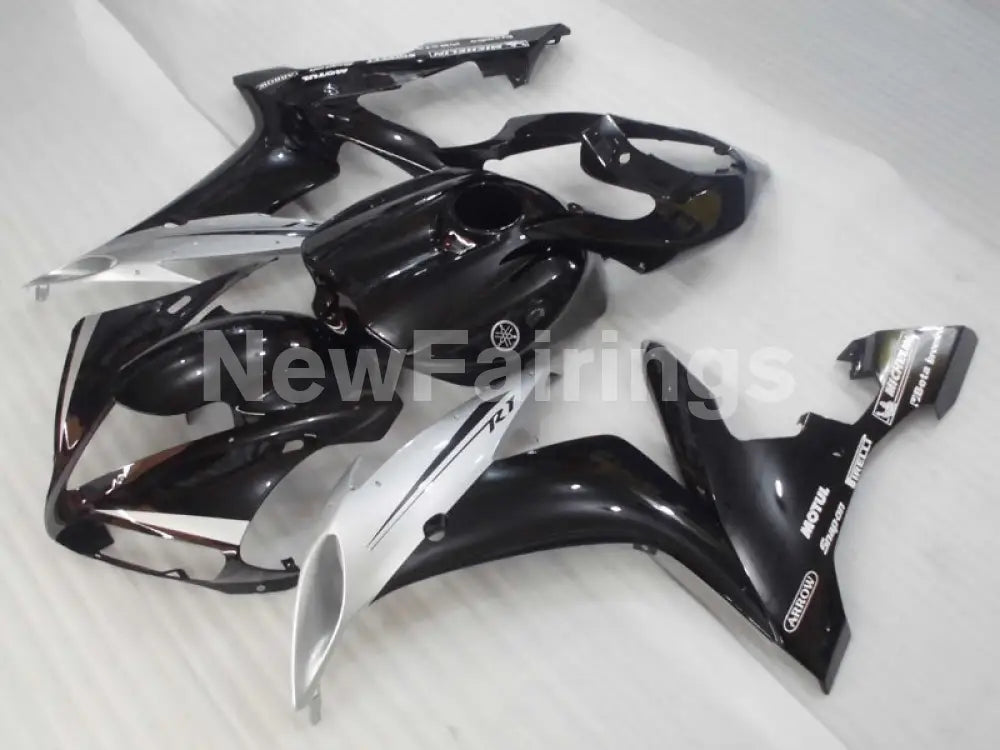 Black Silver Factory Style - YZF-R1 04-06 Fairing Kit