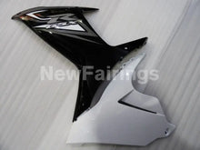 Carica l&#39;immagine nel visualizzatore di Gallery, Black White Factory Style - GSX-R750 11-24 Fairing Kit