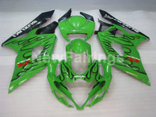 Carica l&#39;immagine nel visualizzatore di Gallery, Green and Black Flame - GSX - R1000 05 - 06 Fairing Kit