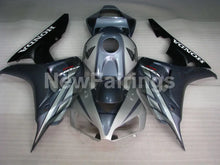 Carica l&#39;immagine nel visualizzatore di Gallery, Grey and Silver Black Factory Style - CBR1000RR 06-07