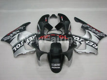 Carica l&#39;immagine nel visualizzatore di Gallery, Matte Black and Silver Repsol - CBR 919 RR 98-99 Fairing Kit