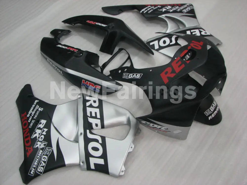 Matte Black and Silver Repsol - CBR 919 RR 98-99 Fairing Kit