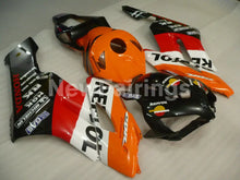 Carica l&#39;immagine nel visualizzatore di Gallery, Orange and Red Black Repsol - CBR1000RR 04-05 Fairing Kit -