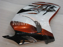 Carica l&#39;immagine nel visualizzatore di Gallery, Orange and White Black Factory Style - GSX1300R Hayabusa