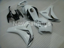 Carica l&#39;immagine nel visualizzatore di Gallery, Pearl White and Black Factory Style - CBR1000RR 08-11