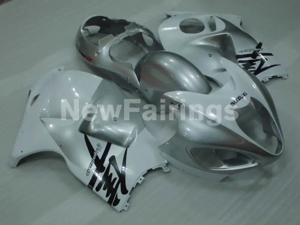 Silver and White Factory Style - GSX1300R Hayabusa 99-07