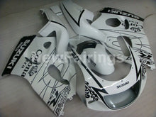 Carica l&#39;immagine nel visualizzatore di Gallery, White and Black Corona - GSX-R750 96-99 Fairing Kit