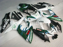 Carica l&#39;immagine nel visualizzatore di Gallery, White and Green Corona - GSX-R600 08-10 Fairing Kit