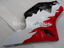 Carica l&#39;immagine nel visualizzatore di Gallery, White and Red Black Factory Style - CBR 954 RR 02-03 Fairing