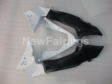 Carica l&#39;immagine nel visualizzatore di Gallery, White and Silver Factory Style - CBR 929 RR 00-01 Fairing