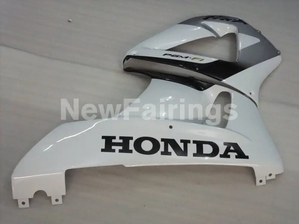 White and Silver Factory Style - CBR 929 RR 00-01 Fairing