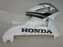 Carica l&#39;immagine nel visualizzatore di Gallery, White and Silver Factory Style - CBR 929 RR 00-01 Fairing