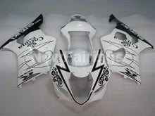 Carica l&#39;immagine nel visualizzatore di Gallery, White Black Corona - GSX - R1000 03 - 04 Fairing Kit