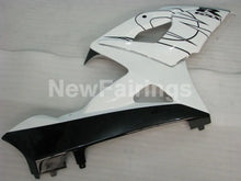 Carica l&#39;immagine nel visualizzatore di Gallery, White Black Corona - GSX - R1000 05 - 06 Fairing Kit