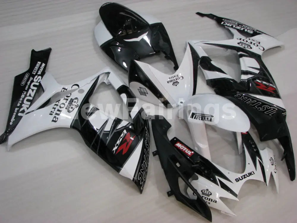 White and Black Corona - GSX-R600 06-07 Fairing Kit -