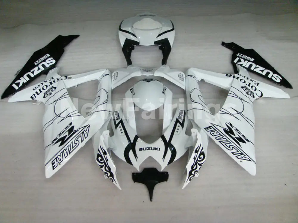 White Black Corona - GSX-R600 08-10 Fairing Kit - Vehicles