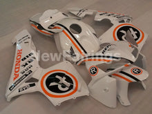 Carica l&#39;immagine nel visualizzatore di Gallery, White and Orange Black Repsol - CBR600RR 05-06 Fairing Kit -